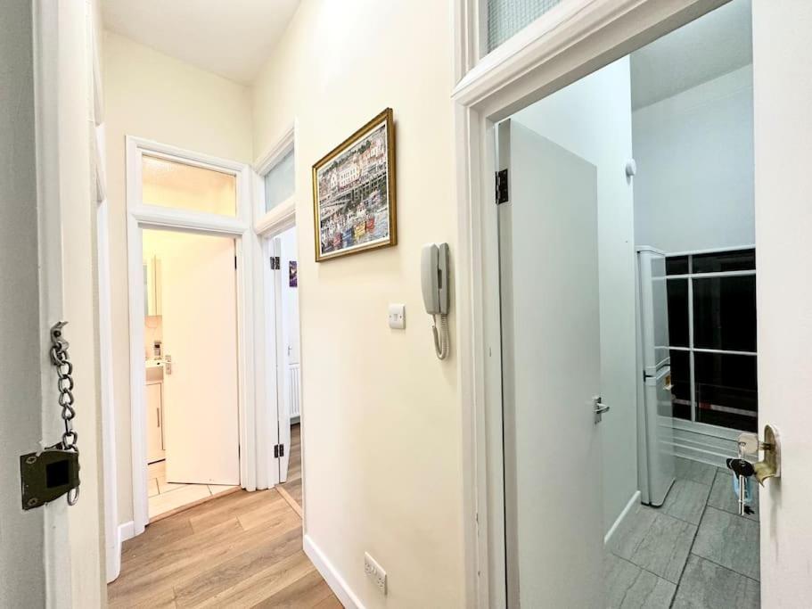The Euston Guest House -60 لندن المظهر الخارجي الصورة